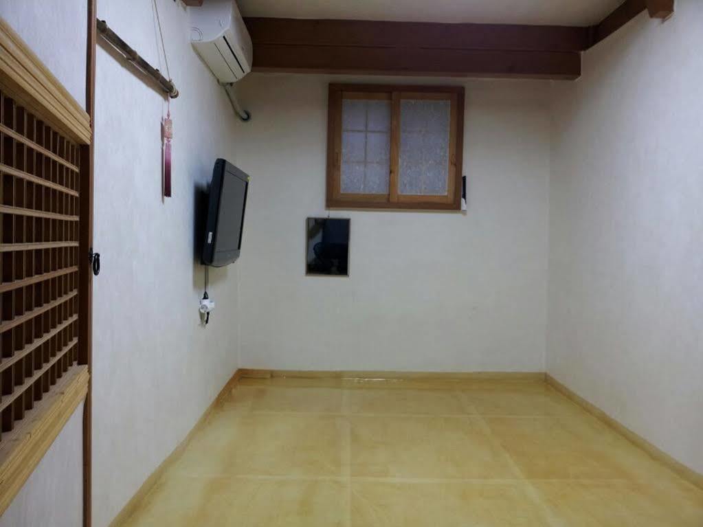 Han Hanok Guesthouse Seoel Buitenkant foto